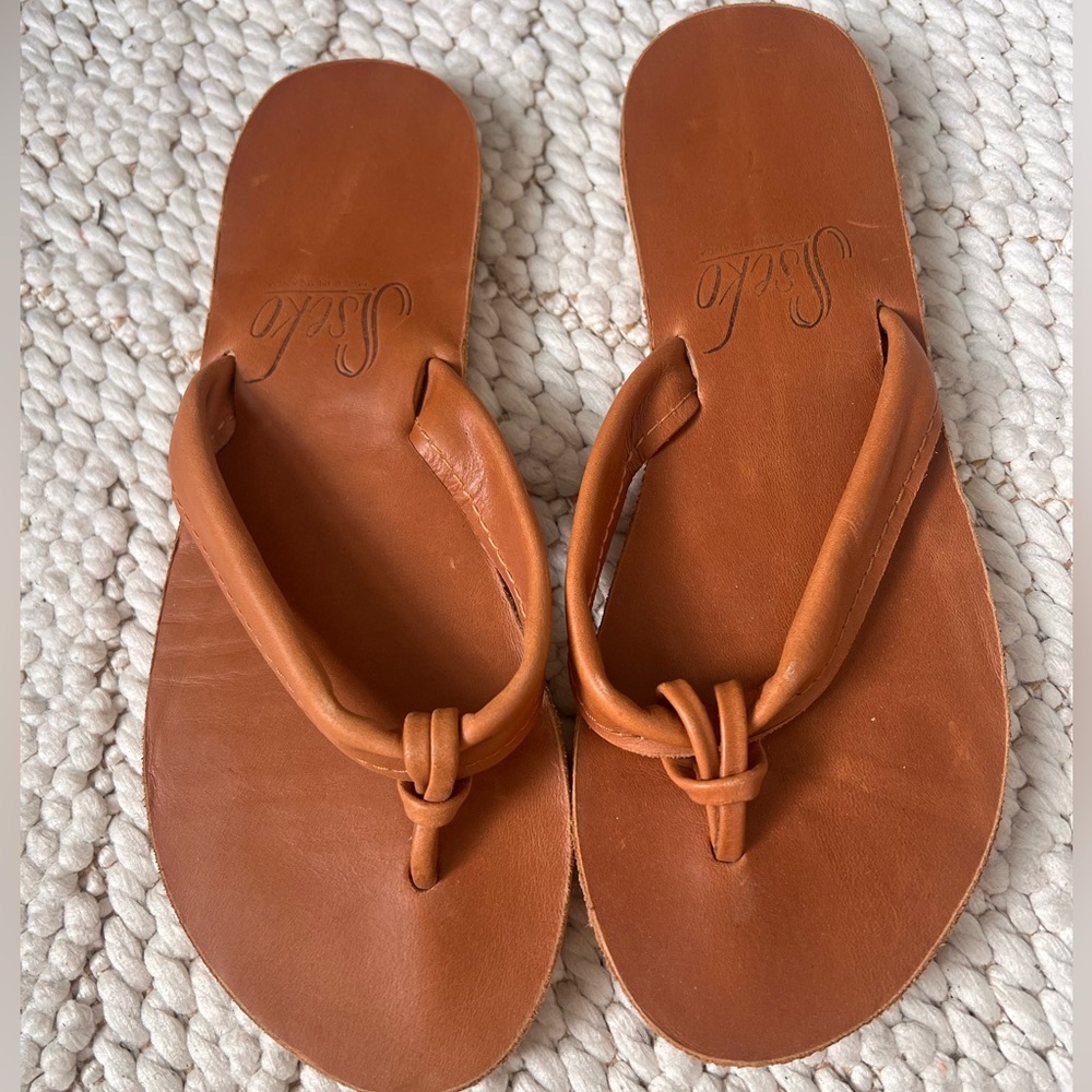 Sseko Women's Brown Leather Sandals